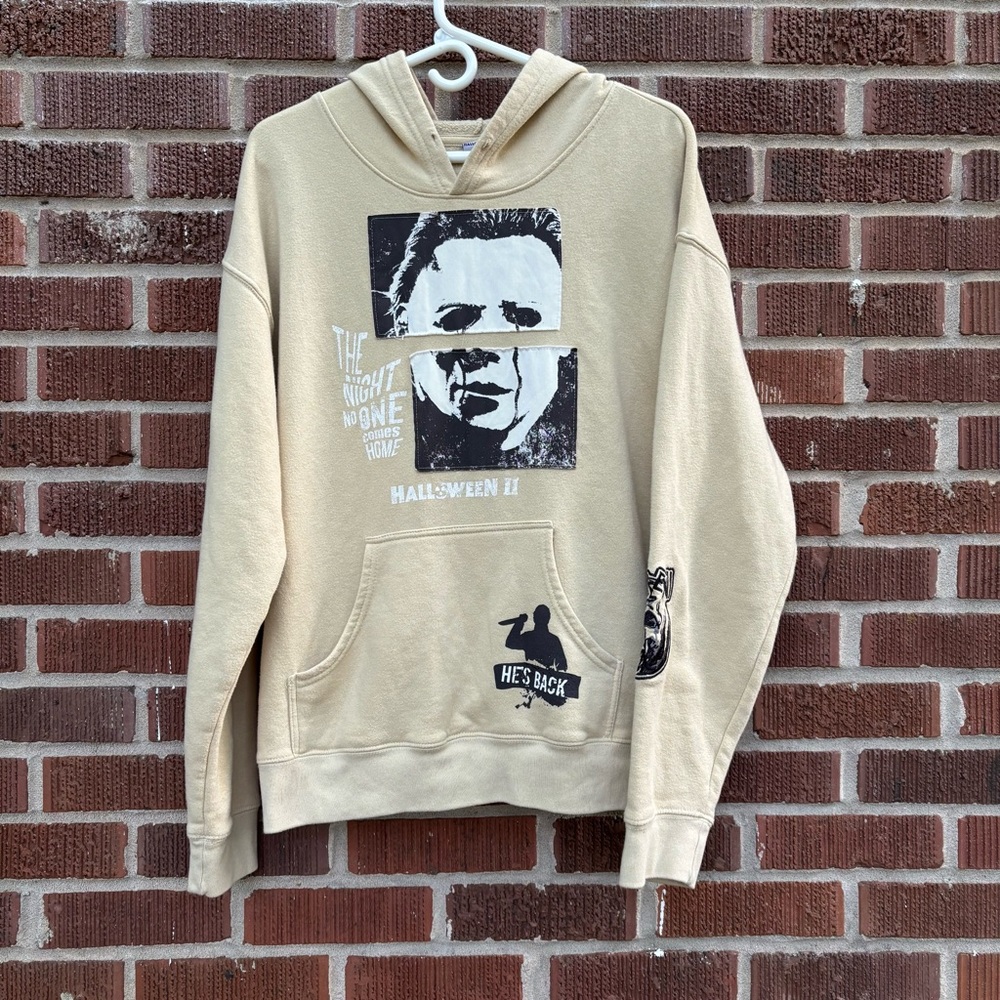 Halloween II 2 Michael Myers He's Back Hoodie Sweatshirt Mens Sz M Universal - Picture 1 of 8